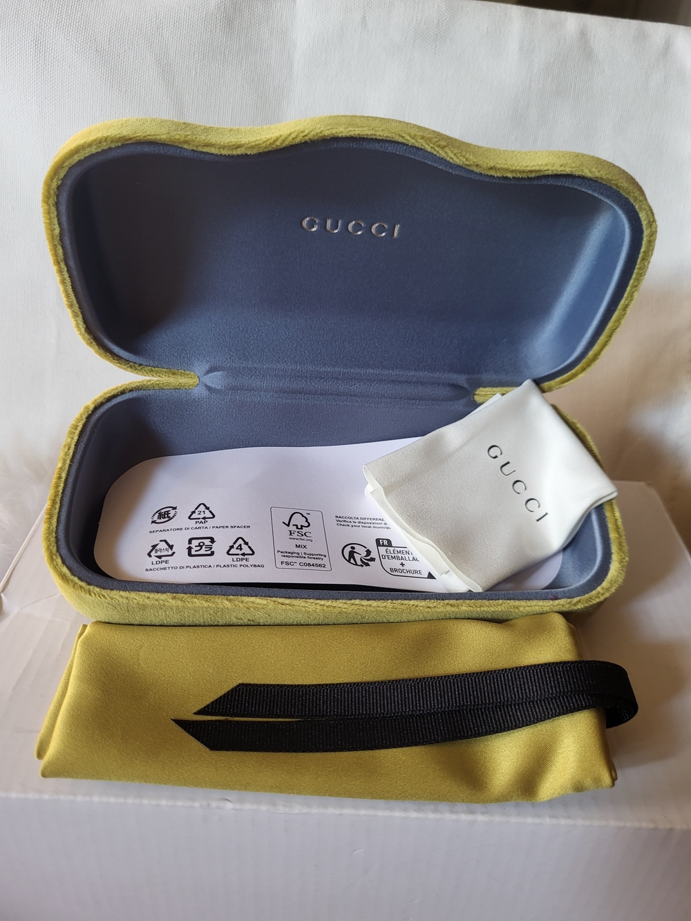 Gucci Yellow Eyewear Case with Cleaning Cloth. #Gucgm003